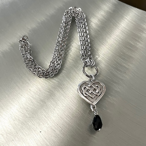 Double chain necklace celtic heart knot & dangly black crystal goth boho silver - Picture 6 of 8